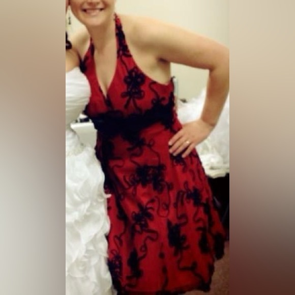 Josh & Jazz red and black halter cocktail dress, size 11/12 - Picture 9 of 9